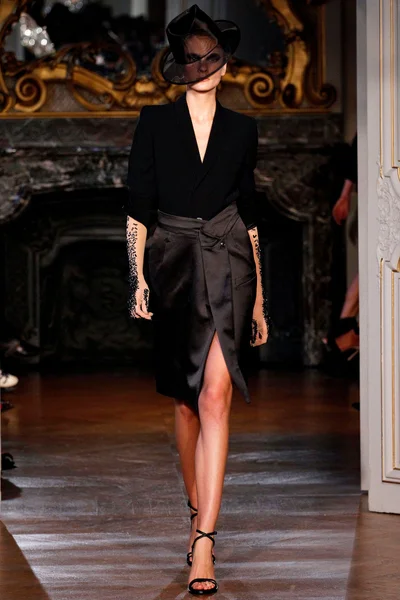 Look 5